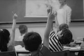 Skola Djaci Ucionica Nastava 620x350