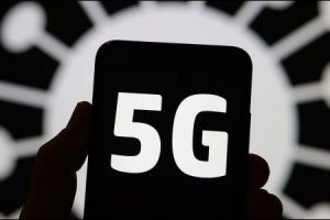 Sirenje Teorija Zavjere O 5g Mrezi I Ugradivanju Cipova Ne Jenjava