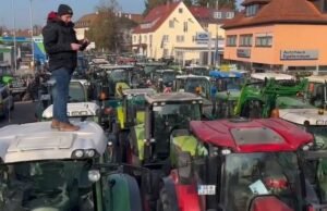 Farmeri Protest